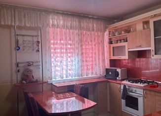 Продажа 2-ком. квартиры, 67.2 м2, Симферополь, улица Беспалова, 47Б