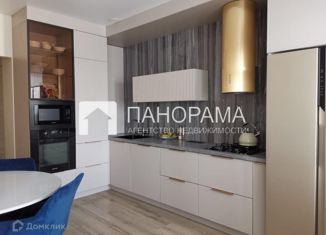 Продам трехкомнатную квартиру, 84 м2, Якутск, улица Курашова, 30/4