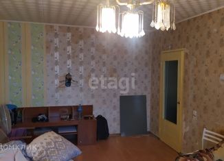 Продажа 1-ком. квартиры, 38 м2, посёлок городского типа Кардымово, улица Каменка, 13