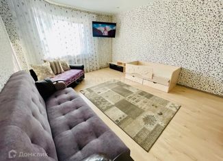 Продается 1-комнатная квартира, 44 м2, Калуга, улица Фомушина, 6