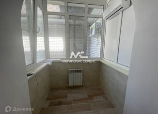 Сдам в аренду 1-ком. квартиру, 44 м2, Горячий Ключ, улица Ленина, 176