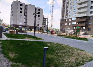 Продажа 2-ком. квартиры, 52 м2, Тюмень, Тальниковая улица, 7, ЖК Дебют