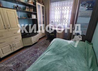 Продаю 2-комнатную квартиру, 32.4 м2, Новосибирск, улица Декабристов, 160