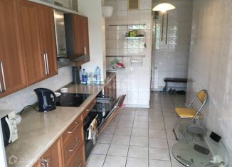 Продается 3-ком. квартира, 65.9 м2, Сосновоборск, улица Ленинского Комсомола, 12