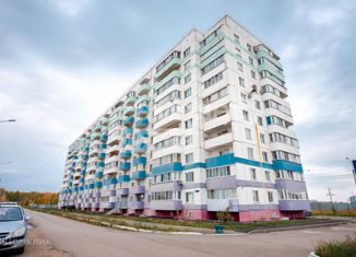 Продается 2-ком. квартира, 55 м2, Омск, улица Архиепископа Сильвестра, 17, Ленинский округ