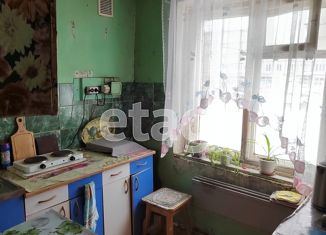 Продаю комнату, 11.2 м2, Ачинск, улица Дружбы Народов, 7