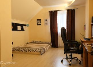 Продам дом, 183.7 м2, поселок Комсомольский, улица 5 Августа