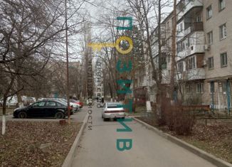 Двухкомнатная квартира на продажу, 52.2 м2, посёлок Первомайский, Московская улица