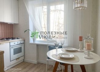 2-комнатная квартира на продажу, 54 м2, Челябинск, Комсомольский проспект, 52