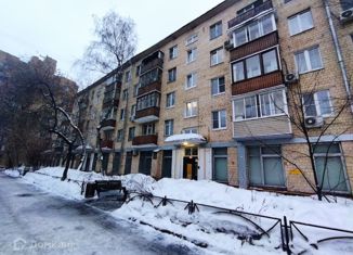 Продается 3-комнатная квартира, 56 м2, Москва, улица Заморёнова, 40, улица Заморёнова