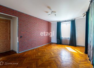 Продается 2-комнатная квартира, 40.2 м2, Санкт-Петербург, Стрельбищенская улица, 28