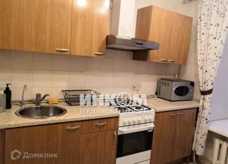 Сдача в аренду трехкомнатной квартиры, 75 м2, Москва, Университетский проспект, 6к2, метро Воробьёвы горы