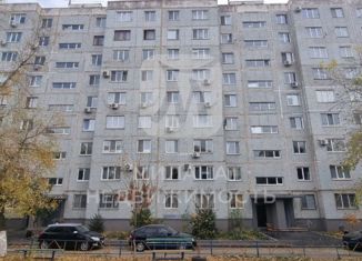 Продаю 1-комнатную квартиру, 38 м2, Оренбург, улица Чкалова, 27, Ленинский район