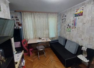 Продаю 4-комнатную квартиру, 48.5 м2, Санкт-Петербург, улица Костюшко, 64