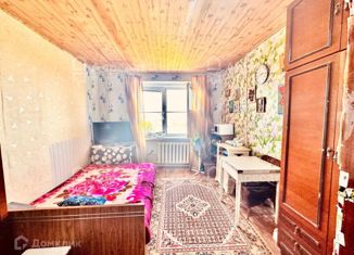 Продаю комнату, 18.4 м2, рабочий посёлок Светлый Яр, 1-й микрорайон, 31