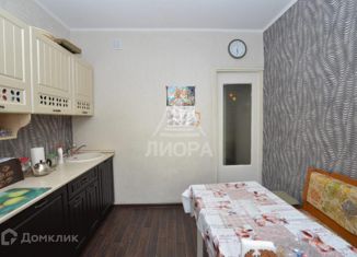 Продам трехкомнатную квартиру, 63 м2, Омск, улица Конева, 26, Кировский округ