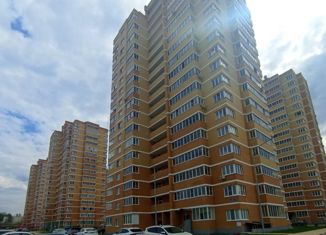 Продается 2-ком. квартира, 64 м2, Тула, улица Макаренко, 38, ЖК Солнечный
