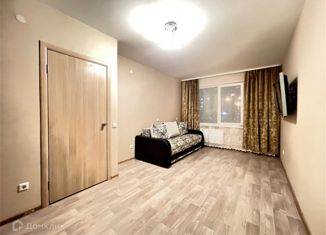 Продам 1-комнатную квартиру, 35.4 м2, Череповец, ЖК Современник, улица Монтклер, 10к2