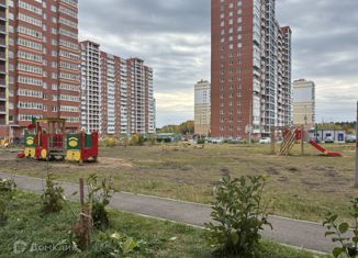 Продажа однокомнатной квартиры, 33 м2, Березники, улица Строителей, 10, ЖК Любимов