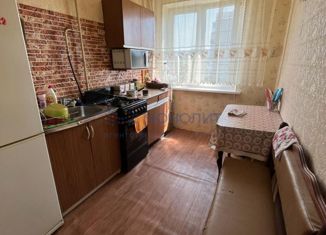 Продается 3-комнатная квартира, 63.4 м2, Нижний Новгород, Народная улица, 40, метро Бурнаковская