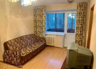 Продается 2-комнатная квартира, 45 м2, Екатеринбург, метро Проспект Космонавтов, проспект Космонавтов, 90