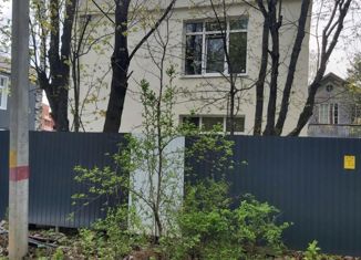 Продаю дом, 140 м2, поселок городского типа Зеленоградский, улица Ватутина, 1
