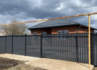 Продается дом, 100 м2, станица Бакинская, улица Толстого