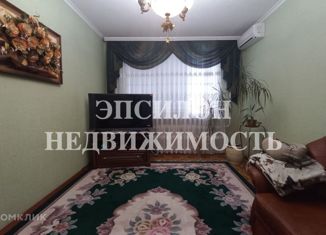 Продажа 3-ком. квартиры, 61.3 м2, Курск, улица Гагарина, 25