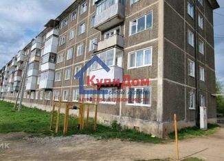Продается четырехкомнатная квартира, 60 м2, Артёмовский, улица Достоевского, 2А