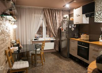 Сдаю в аренду 4-ком. квартиру, 80 м2, Санкт-Петербург, Муринская дорога, 68к1, муниципальный округ Полюстрово