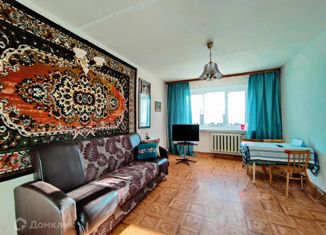 Продается трехкомнатная квартира, 65 м2, Сосновоборск, улица Труда, 25
