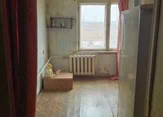 Продам однокомнатную квартиру, 18 м2, Артём, улица Кирова, 152