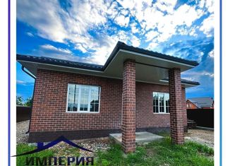 Продаю дом, 120 м2, Курганинск, площадь имени Клары Лучко