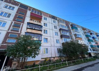 Двухкомнатная квартира на продажу, 55.1 м2, Кыштым, улица Соплякова, 1