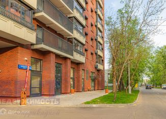Продаю 3-ком. квартиру, 74.4 м2, Москва, Нарвская улица, 5А, Нарвская улица