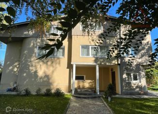 Продается дом, 320 м2, село Еткуль, улица Гончарка