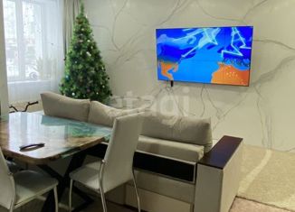 Продам 2-ком. квартиру, 54 м2, Бийск, Ленинградская улица, 38