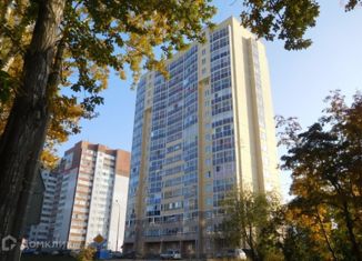 Продается 1-ком. квартира, 33 м2, Екатеринбург, улица Софьи Перовской, 106, метро Динамо