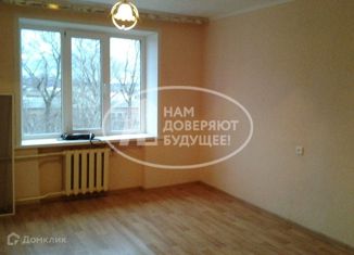 Продаю комнату, 18 м2, Чусовой, улица 50 лет ВЛКСМ, 25