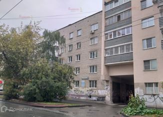 Продажа 2-комнатной квартиры, 51 м2, Екатеринбург, улица Чапаева, 28, улица Чапаева