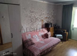 Продам 3-ком. квартиру, 58 м2, Новороссийск, улица Маркова, 1