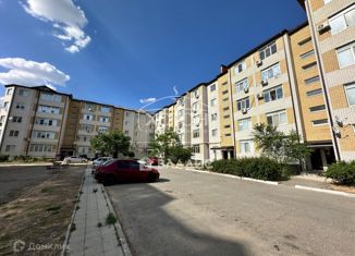 Продам однокомнатную квартиру, 40 м2, Элиста, Квартальная улица, 18