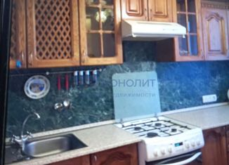 Продается 3-комнатная квартира, 72 м2, Нижний Новгород, улица Сергея Есенина, 17, метро Стрелка