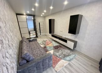 Сдам 1-ком. квартиру, 44 м2, Рязань, улица Чапаева, 61, ЖК Чапаев