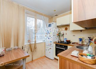 Продажа 3-комнатной квартиры, 64.2 м2, Челябинская область, улица Чайковского, 8