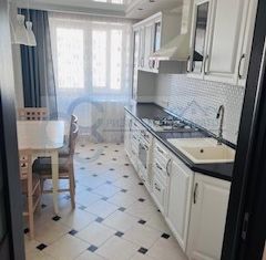 Продажа 2-ком. квартиры, 60 м2, Саратов, улица имени К.П. Панченко, 1, жилой район Солнечный-2