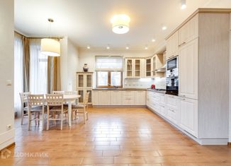 Сдается дом, 275 м2, село Николо-Урюпино, СНТ Никольское, 30