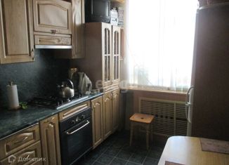 Продам трехкомнатную квартиру, 72 м2, Нижний Новгород, улица Героя Чугунова, 6, улица Героя Чугунова