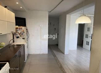 Продаю четырехкомнатную квартиру, 87.6 м2, Санкт-Петербург, метро Беговая, Мебельная улица, 47к1