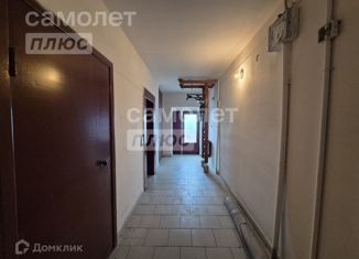 Продаю 3-комнатную квартиру, 80 м2, Липецк, улица Леонтия Кривенкова, 11